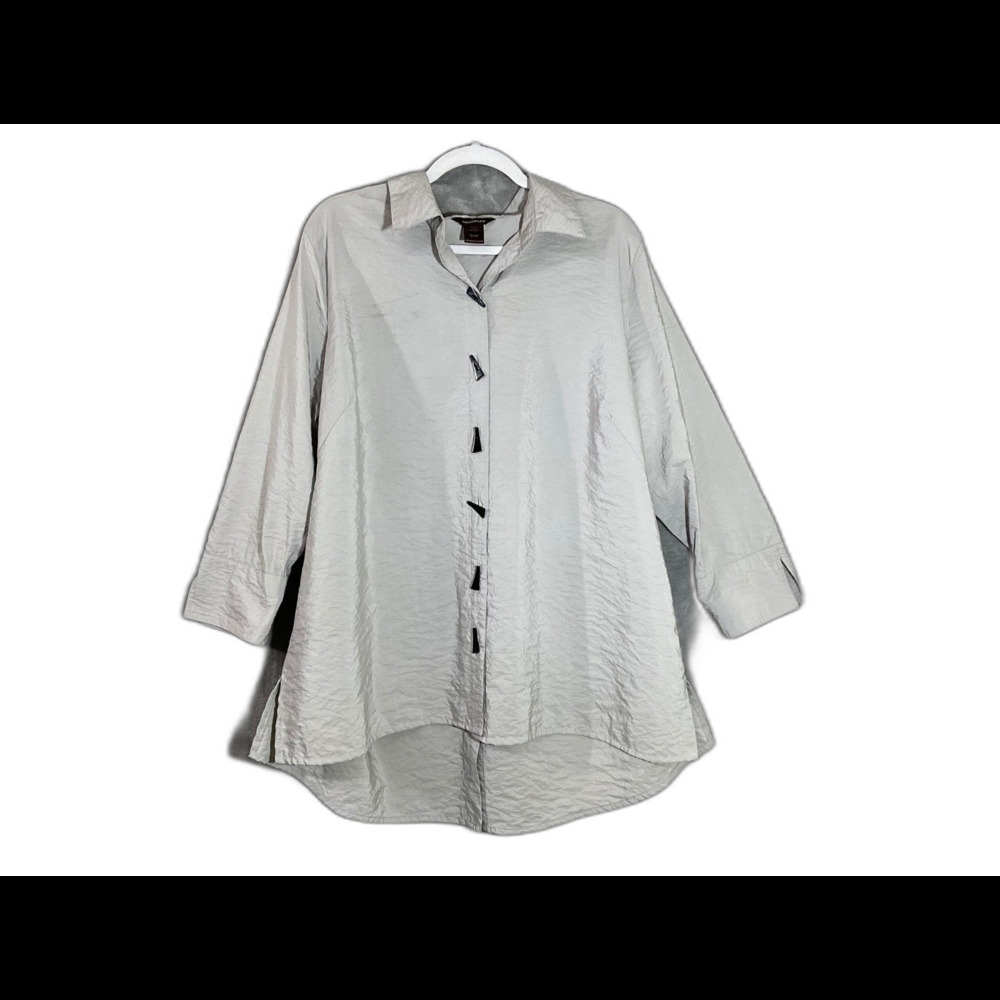 Multiples Womens Tunic Top Size XL gray Artsy toggle buttons front / back collar